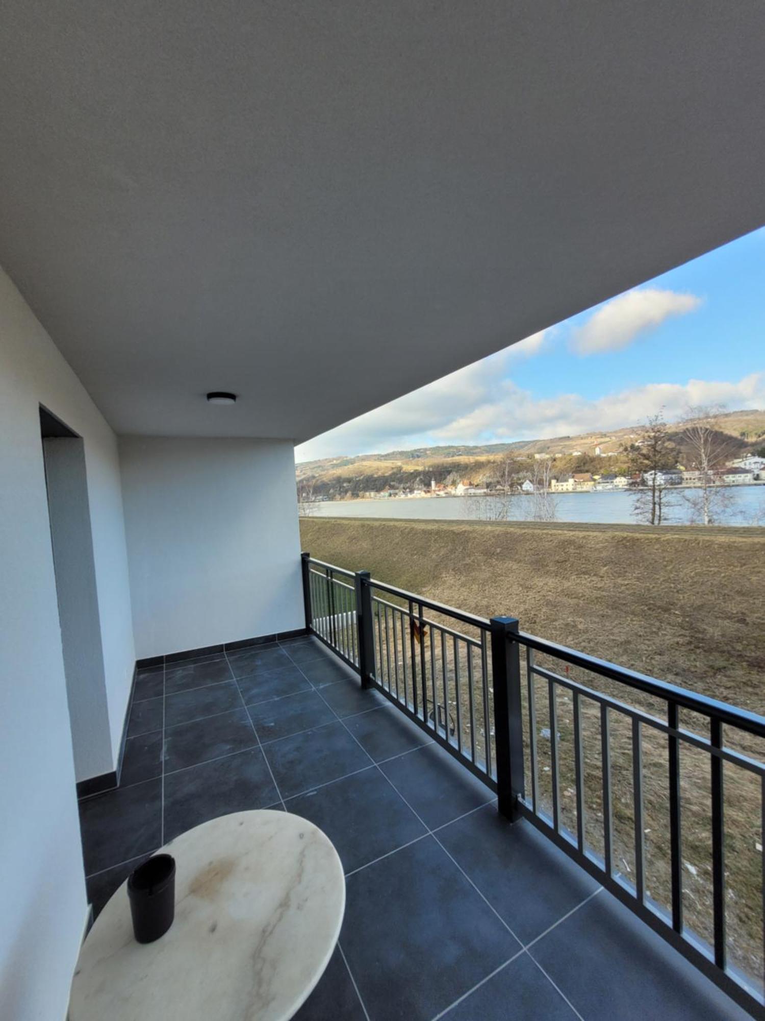 Apartment An Der Donau Krumnussbaum Bagian luar foto